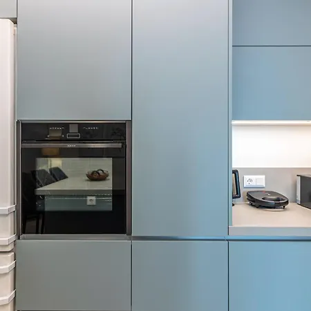Lejlighed Casa Civique A Modern With Balcony, Parking, Aircon & Elevator Iraklio